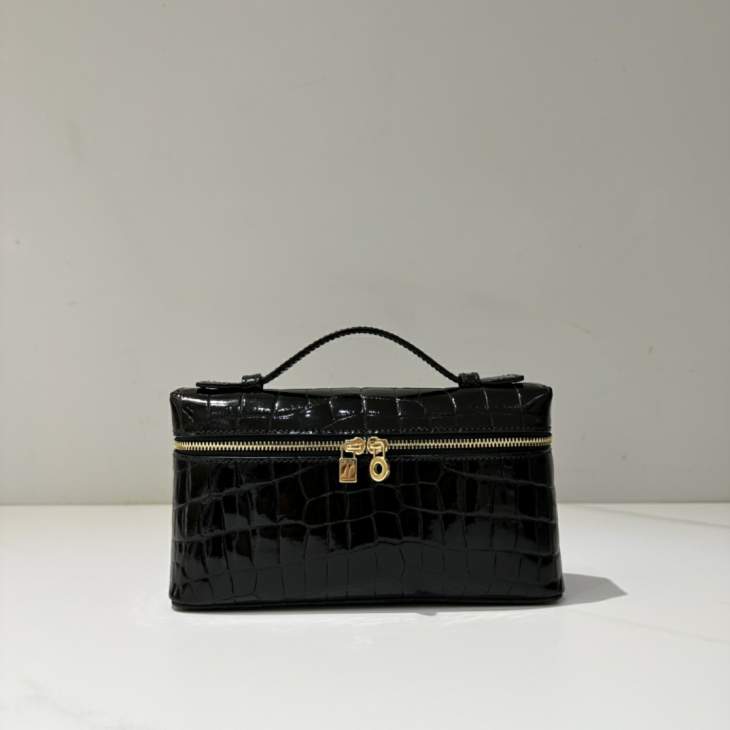 Picture of Loro Piana Handbags _SKUfw237321458fw